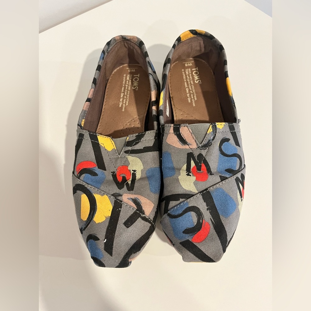 Toms Slip Ons Women 8M